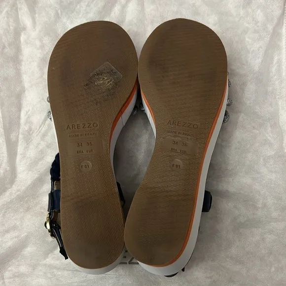 Arezzo made in Brazil sandals size 5.5