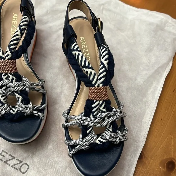 Arezzo made in Brazil sandals size 5.5