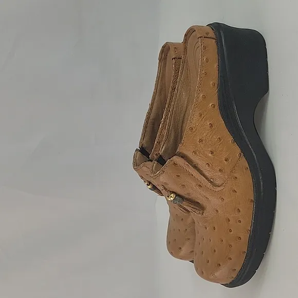 Ariat Ostrich Print Tan Leather Women's Clogs