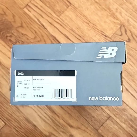 Big kids New Balance 2002 runner's