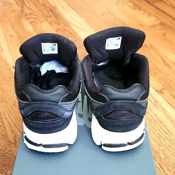 Big kids New Balance 2002 runner's
