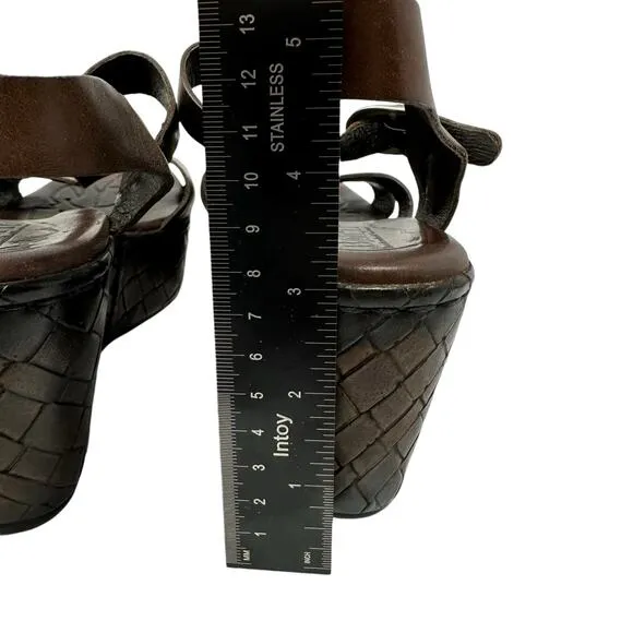 BORN MENUDA Brown Leather Chunky Platform Heel Sandals Sz 9.5 Basket Woven Wedge