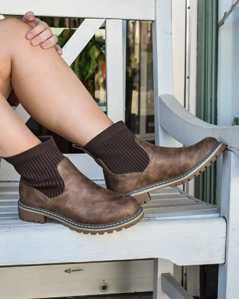 CABIN FEVER BOOT BY CORKYS - TAN