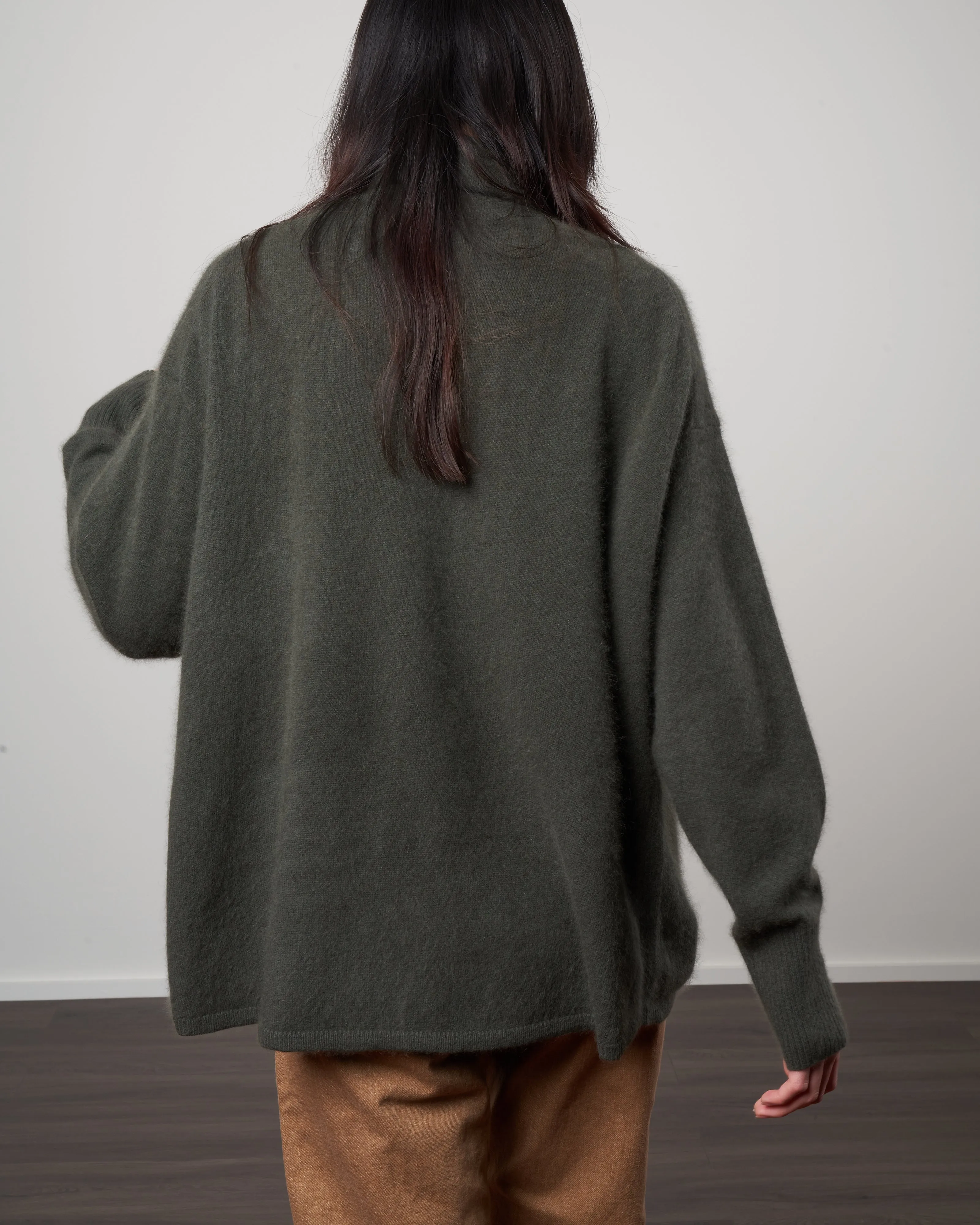 cashmere simple turtleneck sweater - khaki