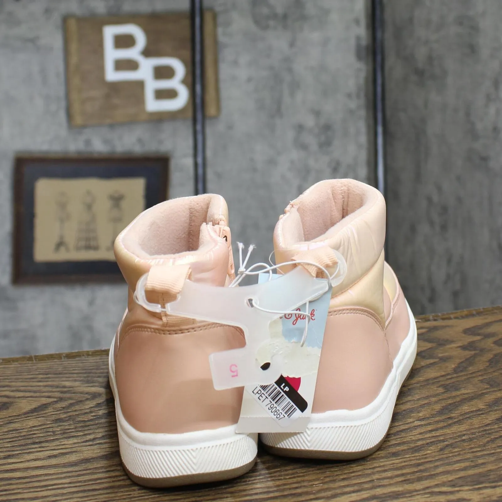 Cat & Jack Girls Kids Jule Puffer Boots 88435424 Blush Pink 5