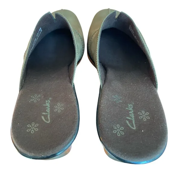 Clarks Olive Green Leather Slip On Clogs size 9.5