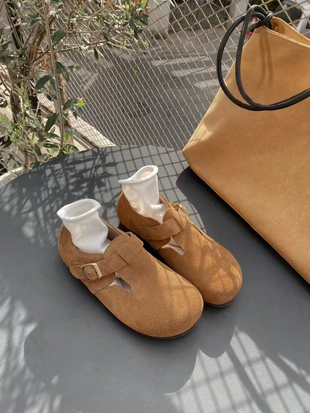 Comfortable Wide Toe Box Suede Clogs Flat Shoes