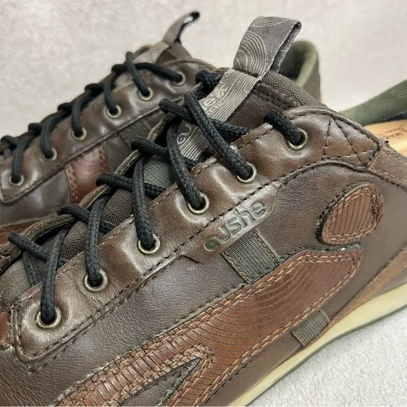 Cushe Leather Vinyl 45 Sneakers-Brown-Mens 11-Classic-Casual-Streetwear-Business
