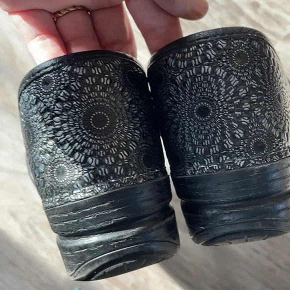 Dansko Clogs Size 37 ( US 6.5-7)
