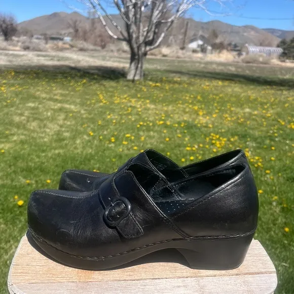 Dansko Solstice Leather Professional slip-on heeled clog mule sz 39 (8.5-9) EUC