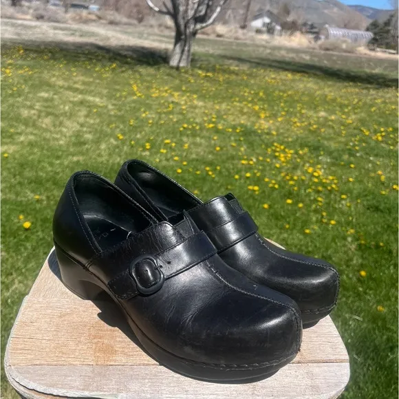 Dansko Solstice Leather Professional slip-on heeled clog mule sz 39 (8.5-9) EUC