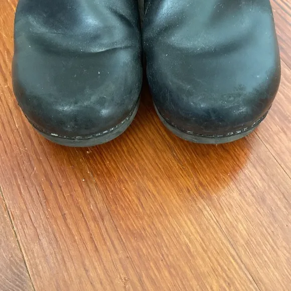 Dansko XP 2.0 black clogs shoes size 8.5