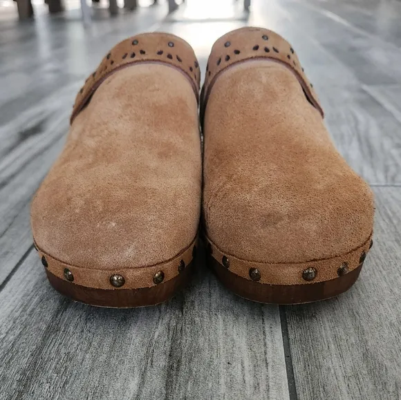 ERIC MICHAEL Tan Camel Color Made In Portugal Suede Leather Rochelle Clogs 42/10