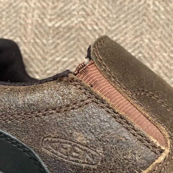EUC Keen Loafers Size 4.