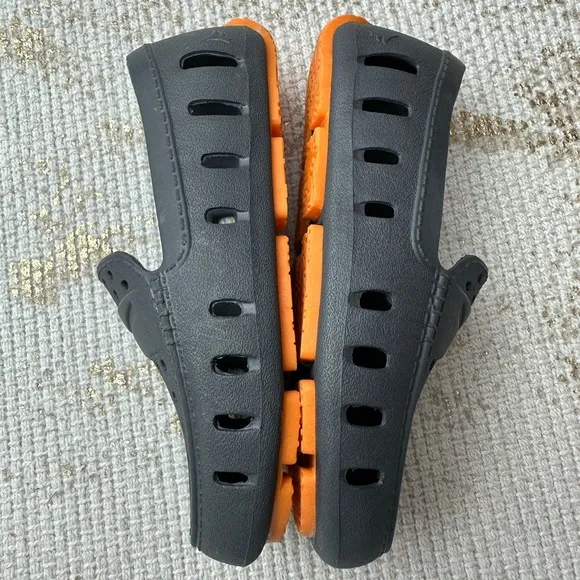 FLOAFERS Toddler Boys Waterproof Prodigy Driver Loafers NWOT | Size C8
