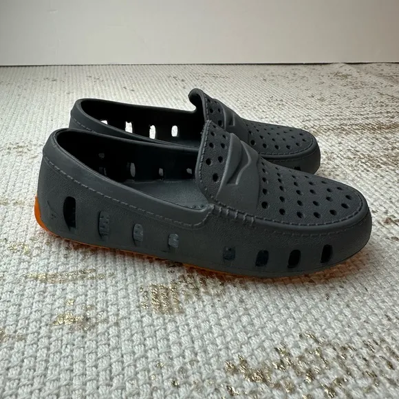 FLOAFERS Toddler Boys Waterproof Prodigy Driver Loafers NWOT | Size C8
