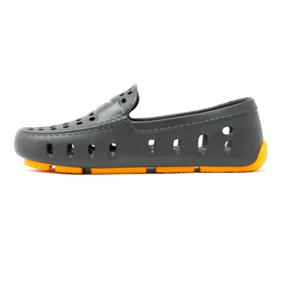 FLOAFERS Toddler Boys Waterproof Prodigy Driver Loafers NWOT | Size C8