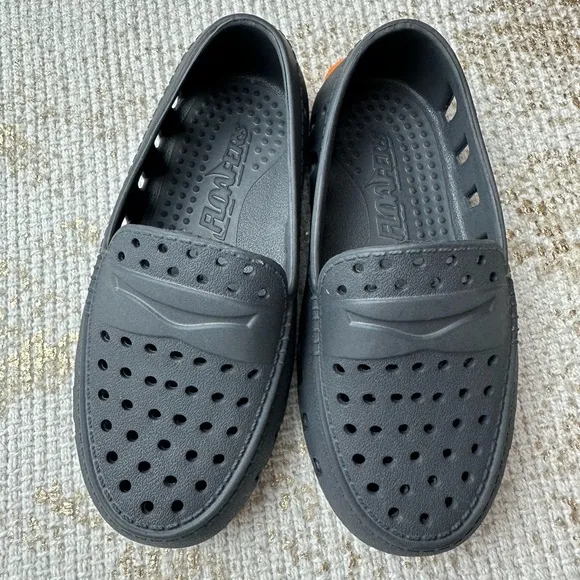 FLOAFERS Toddler Boys Waterproof Prodigy Driver Loafers NWOT | Size C8