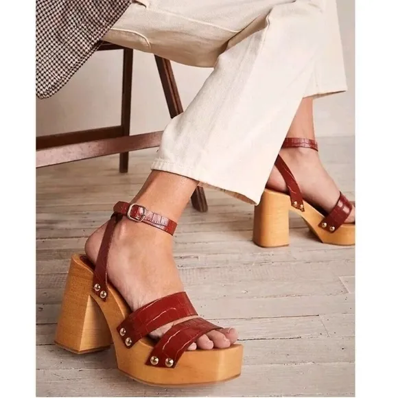 Free People Mallory platform clog sandals