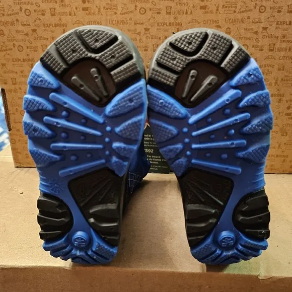 Kamik Winter Snow Boots, Waterproof, Insulated Down to -40F, Size 8 Toddler, NWT