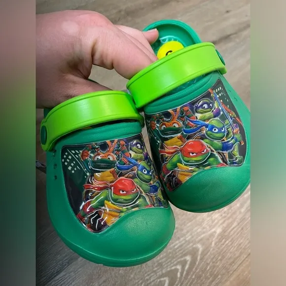 KID`S Teenage Mutant Ninja Turtles Clogs Size 5/6 (1-5 years old )