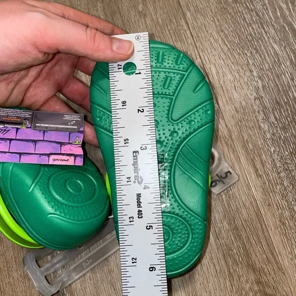 KID`S Teenage Mutant Ninja Turtles Clogs Size 5/6 (1-5 years old )