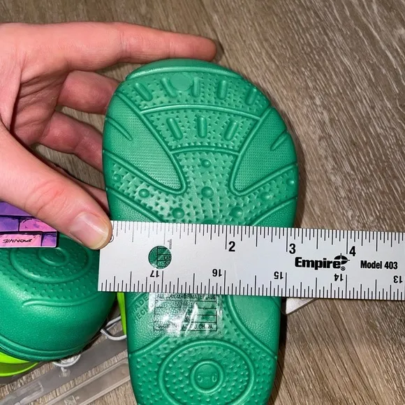 KID`S Teenage Mutant Ninja Turtles Clogs Size 5/6 (1-5 years old )