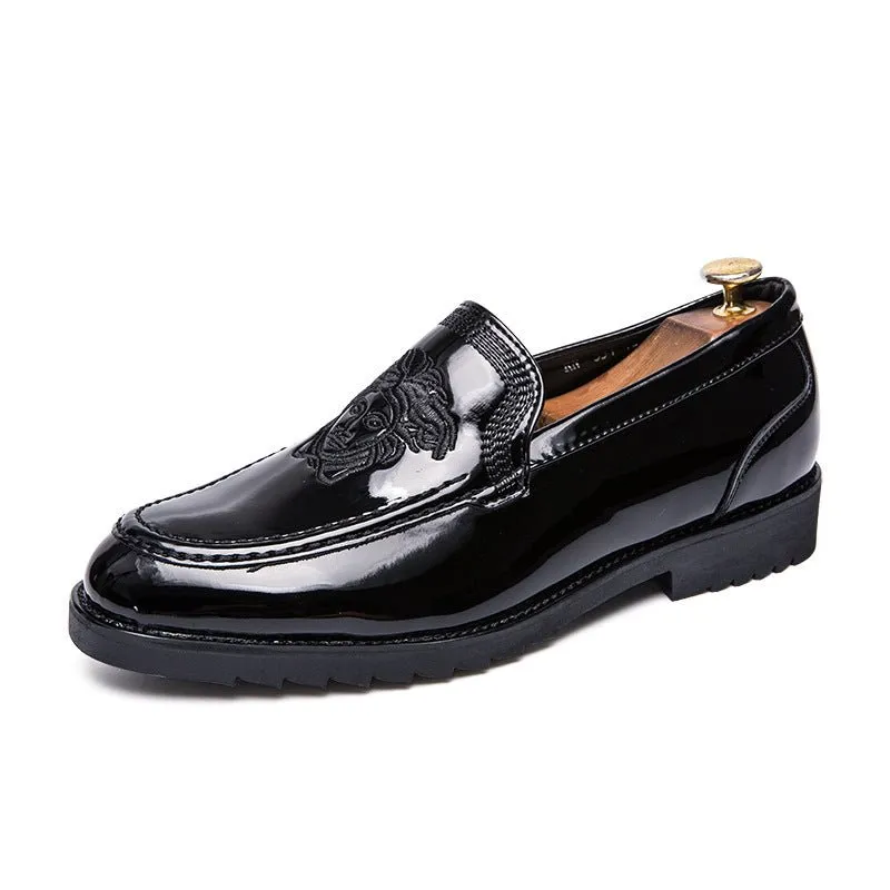 Luxurious style lion pattern stylish loafers shoe