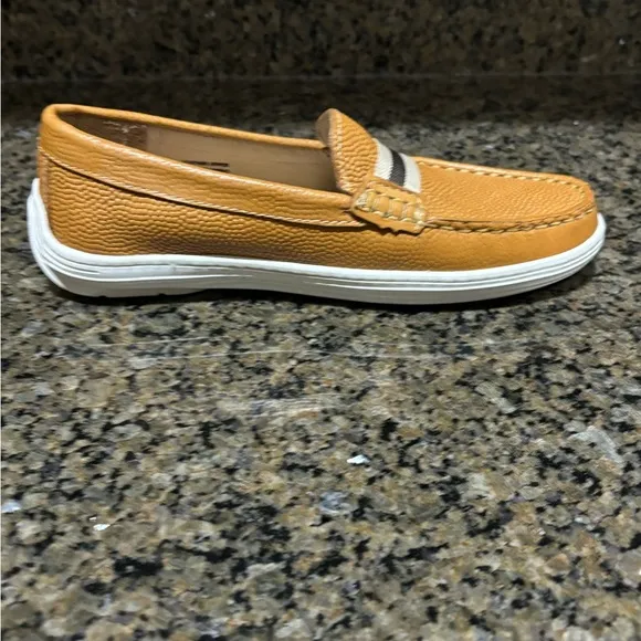 Marc Joseph New York elastic grow leather loafers NEW