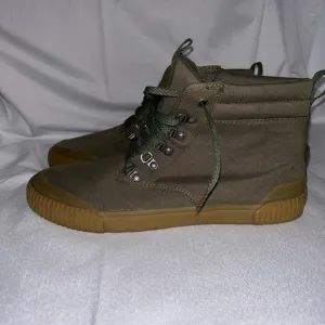 Men’s LL Bean Eco Woods Hiking Boots Green Canvas NWOT Size 9 M
