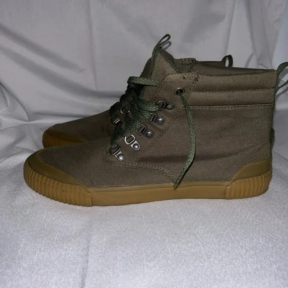 Men’s LL Bean Eco Woods Hiking Boots Green Canvas NWOT Size 9 M