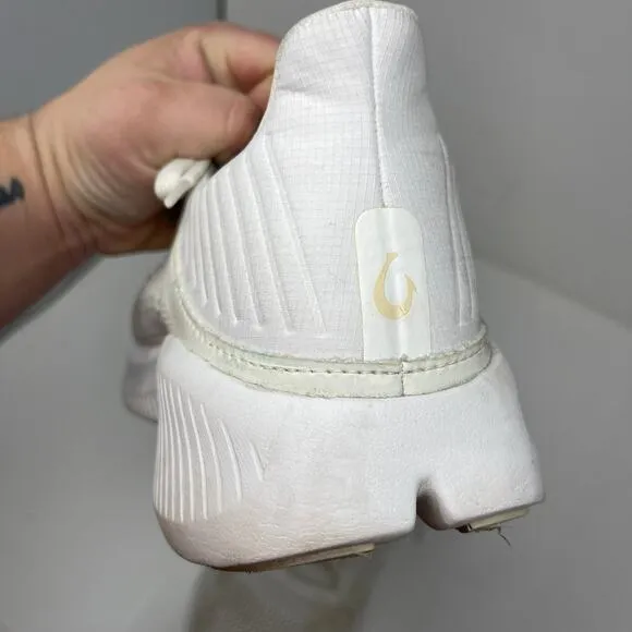 Olukai Island Hopper Men’s Travel-Ready Sneakers in white sz 10