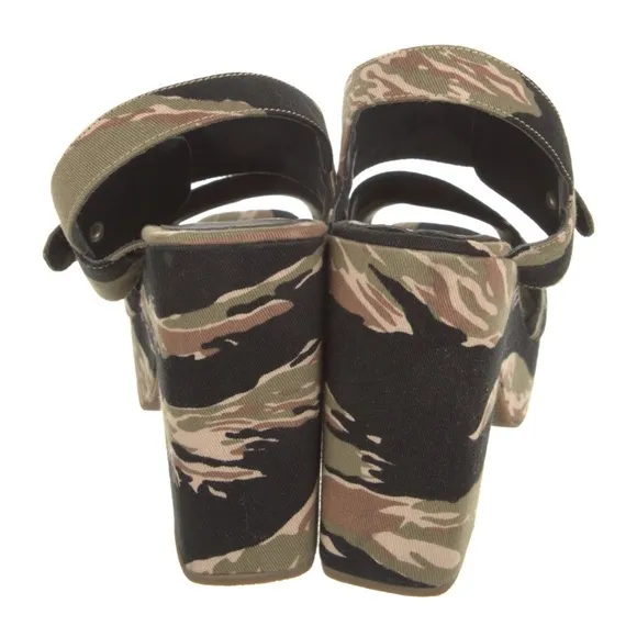 RACHEL COMEY Doyah Canvas Platform Sandals in Tiger Camo, size 6.5