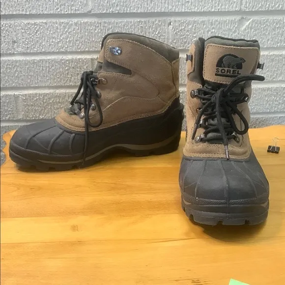 Sorel Cold Mountain Men's Thinsulate Winter Hiking Boots Size 10 EUC NM1207-251