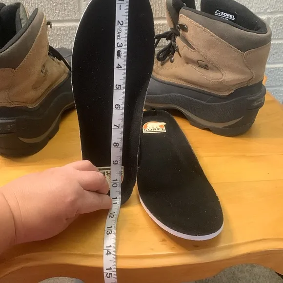 Sorel Cold Mountain Men's Thinsulate Winter Hiking Boots Size 10 EUC NM1207-251