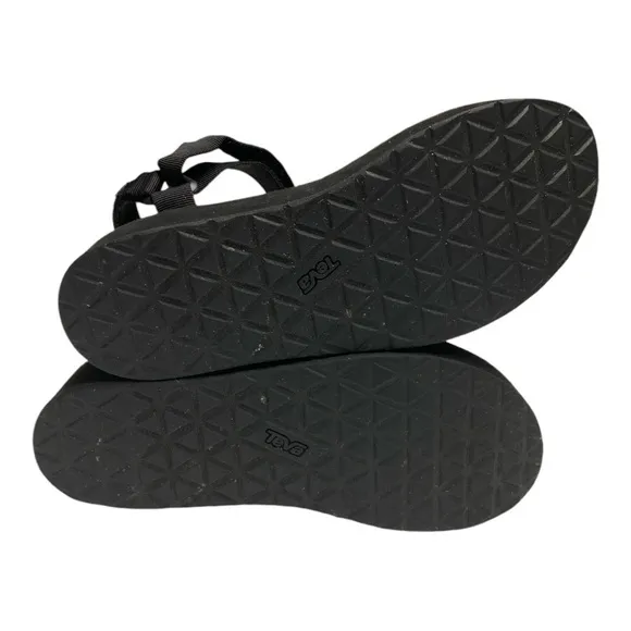 TEVA flatform black universal sandal size 9/9.5