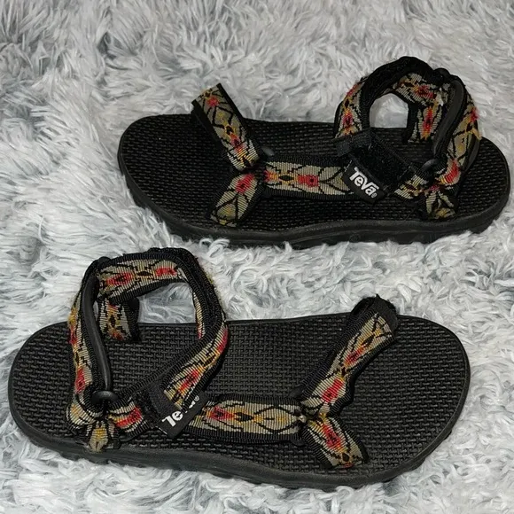 TEVA Sandals Men’s Size 6.5 or Women’s Size 8.5