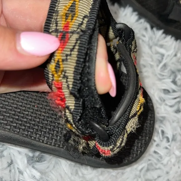 TEVA Sandals Men’s Size 6.5 or Women’s Size 8.5