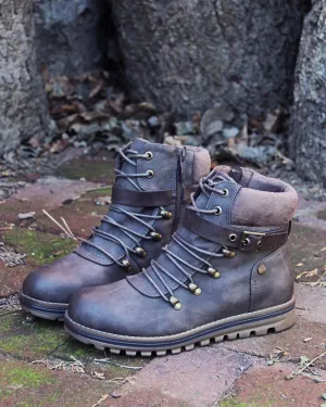 The Easterly Boots