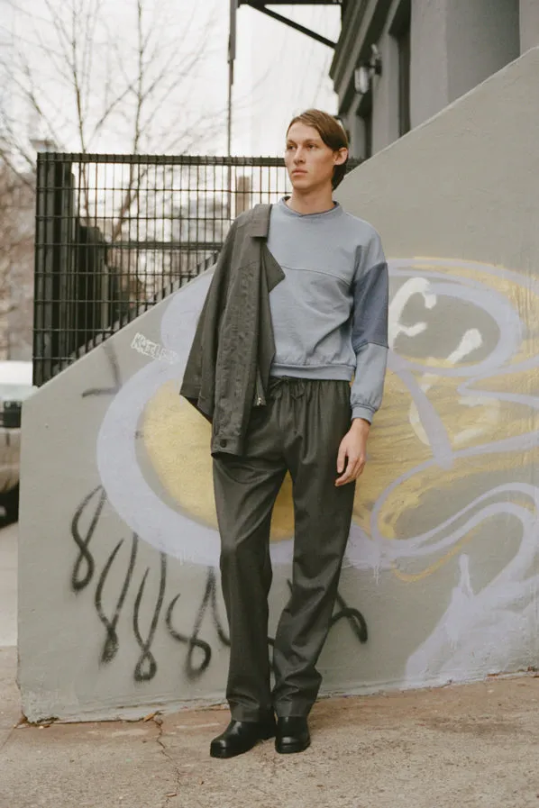 THEO SWEATSHIRT, DARKEST BLUE
