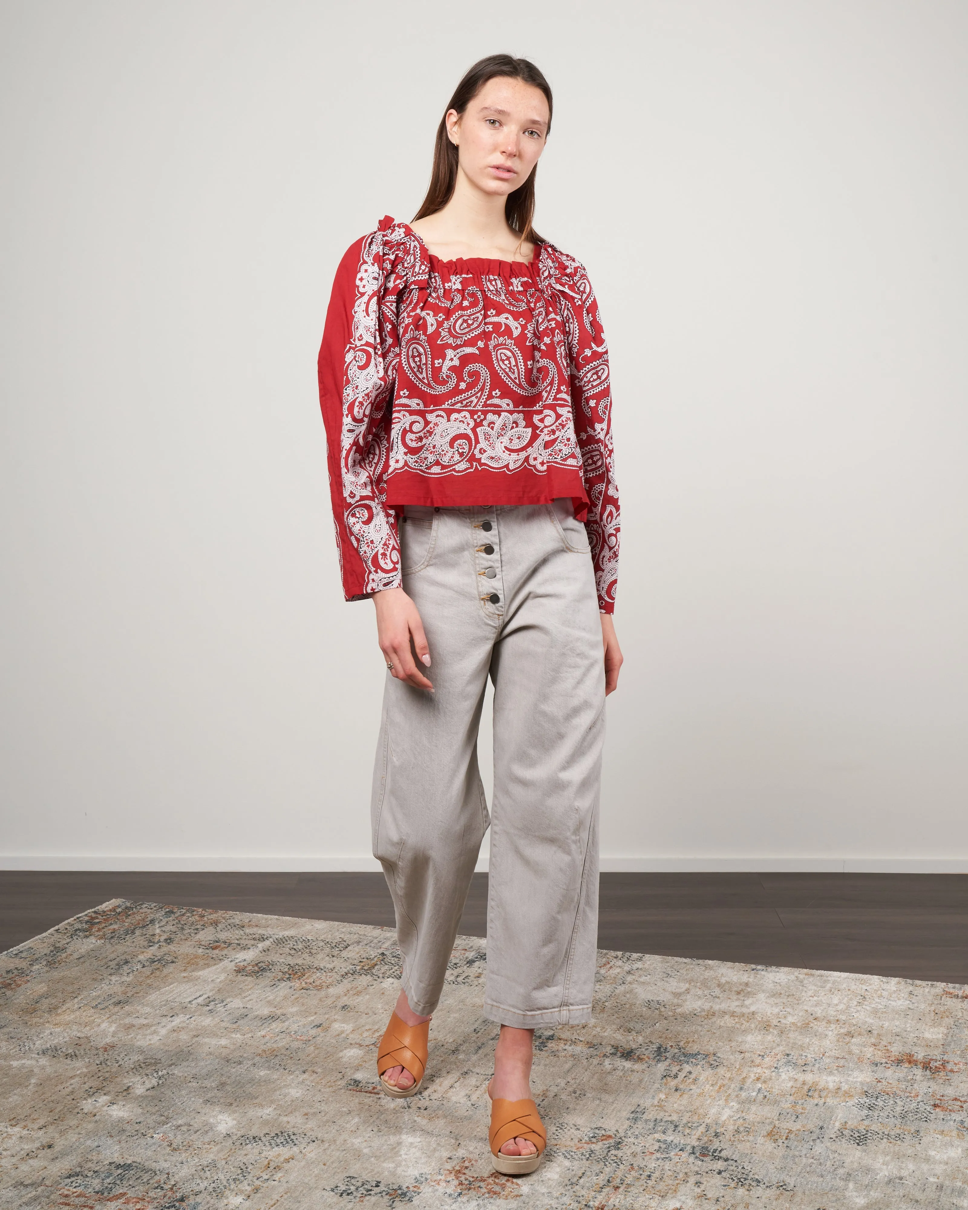 theodora paisley print long sleeve top - red