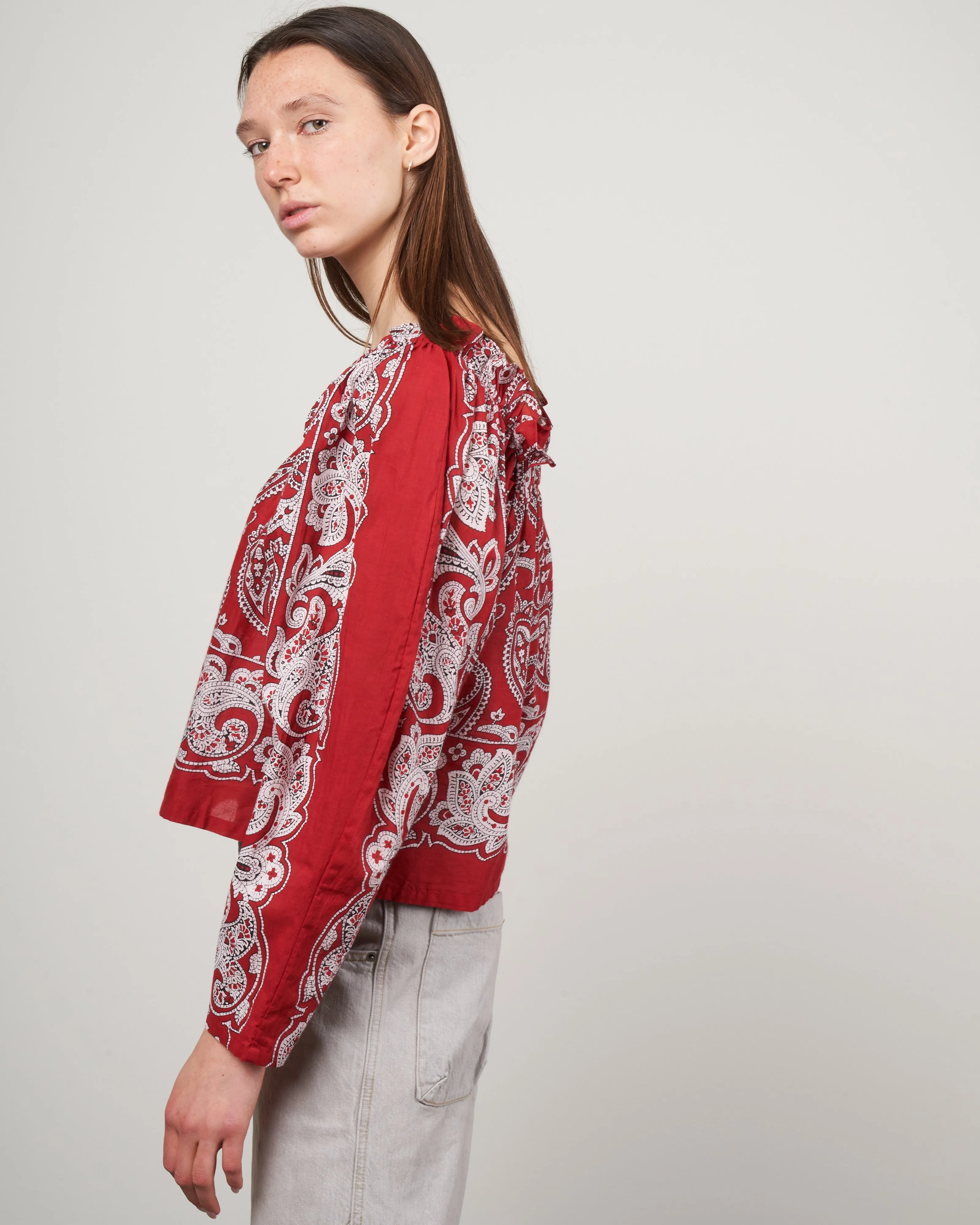 theodora paisley print long sleeve top - red