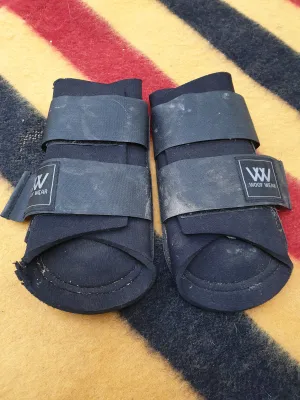 Used medium size black Woof Wear brushing boots FREE POSTAGE☆