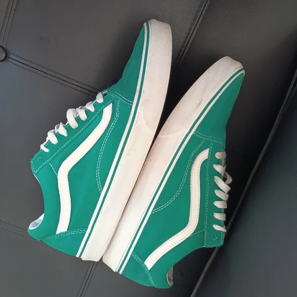 Vans Old Skool Suede Sneakers Athletic Shoes Men's 10.5 Reinforced Toe Green