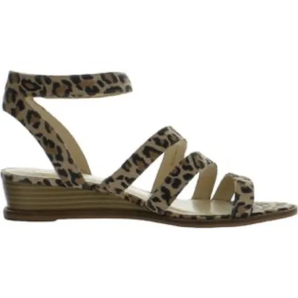 Vince Camuto NEW in BOX Resensa Size 8 Animal Print Sandals