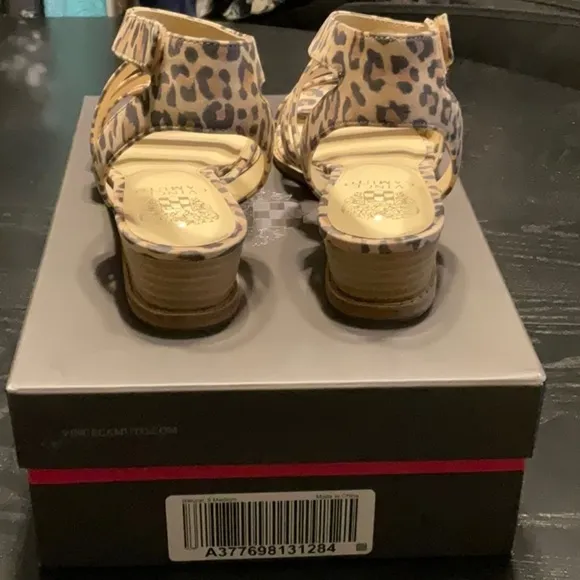 Vince Camuto NEW in BOX Resensa Size 8 Animal Print Sandals