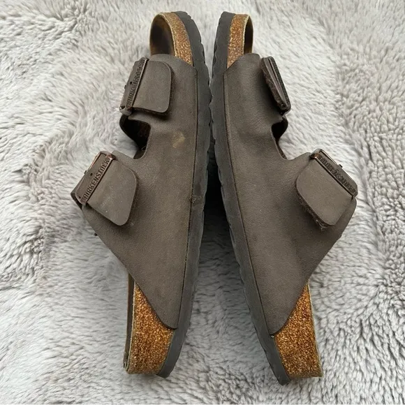 Well Worn Women’s Birkenstock Sandals Sz 39 Brown