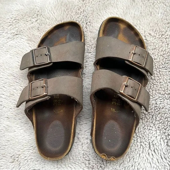 Well Worn Women’s Birkenstock Sandals Sz 39 Brown