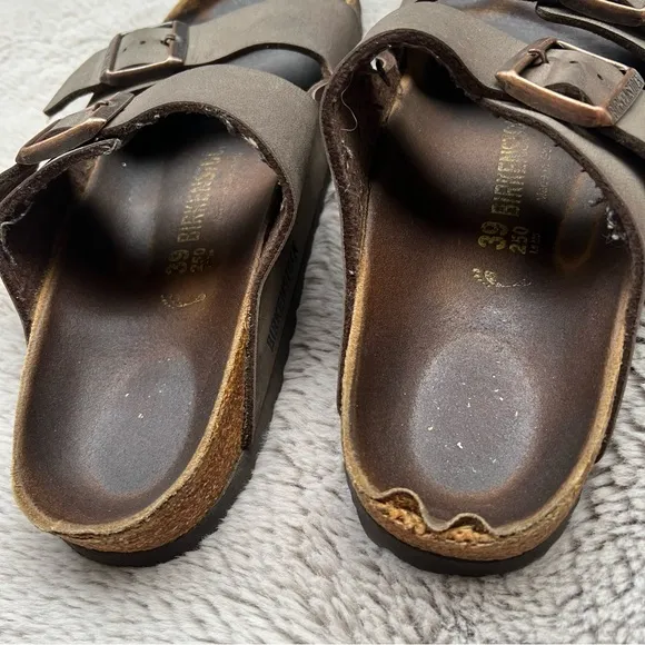 Well Worn Women’s Birkenstock Sandals Sz 39 Brown